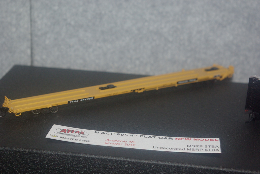 Atlas 89 foot flatcar (Pre-production sample).