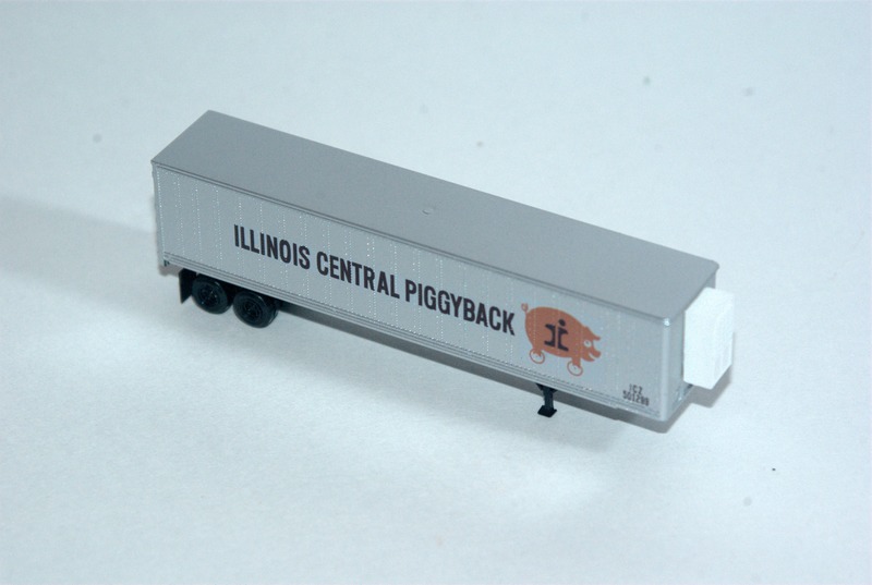 MTL 45ft Fruehauf Trailer with refrigeration unit in Illinois Central paint.